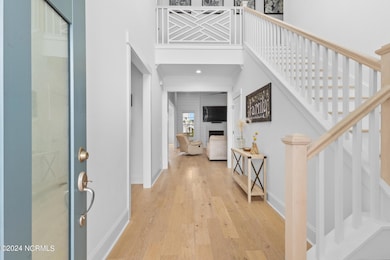 Spacious Foyer