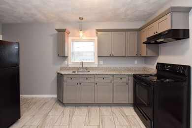 41 Benefit St unit 2, Pawtucket, RI 02861 - photo 5