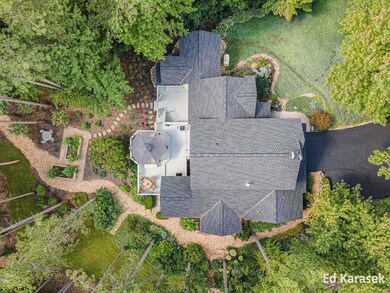 6130 King's Way - Drone Overhead