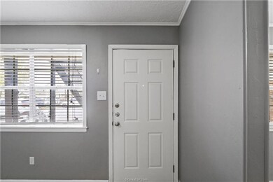 3906 Aspen St unit C, Bryan, TX 77801 - photo 2