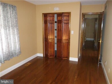 123 Kossuth St, Riverside, NJ 08075 - photo 5