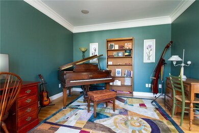 21 Fleetwood Dr, Saunderstown, RI 02874 - photo 7