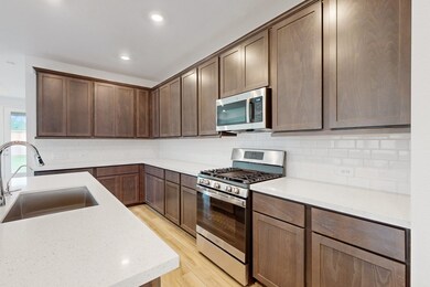 1226 Sugar Dr, Tomball, TX 77375 - photo 3