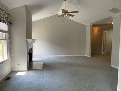 5121 Columbia Dr, Columbus, IN 47203 - photo 7