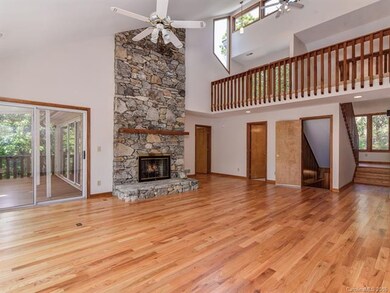 New Hardwood Floors in Spacious Great Room