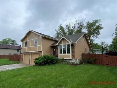 408 Brookwood St, Lansing, KS 66043 - photo 2