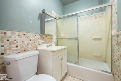 18-21 26th Rd, Long Island City, NY 11102 - photo 5