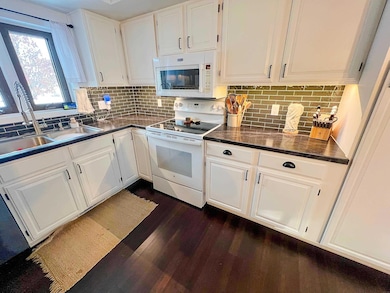 601 Russell Ave, West Union, IA 52175 - photo 7