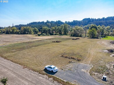 13425 Baker Creek Rd unit 2, McMinnville, OR 97128 - photo 2