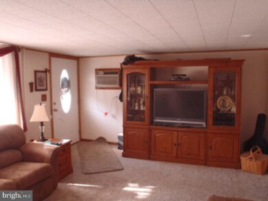 227 N Lehigh St, Tamaqua, PA 18252 - photo 3