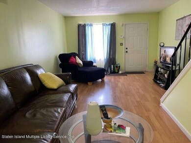 33 Theater Ln, Staten Island, NY 10304 - photo 5