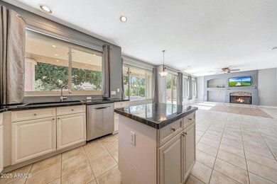 335 W Helena Dr, Phoenix, AZ 85023 - photo 7