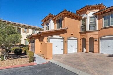 Mediterranean / spanish-style house with driveway,
