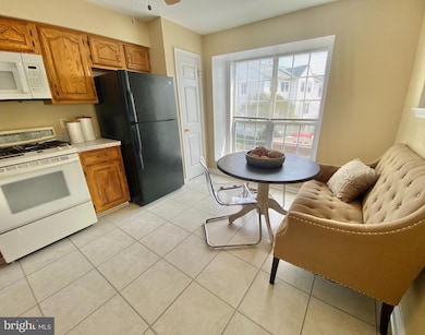 6817 Signature Cir, Alexandria, VA 22310 - photo 2