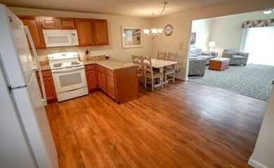 141 Great Neck Rd S unit 203, Mashpee, MA 02649 - photo 4