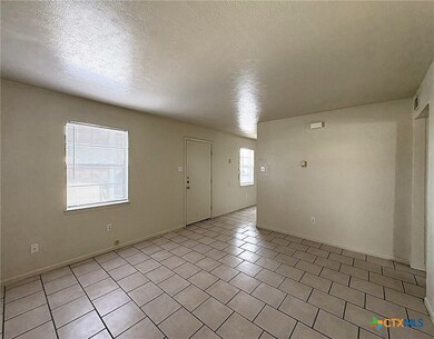 702 N 1st St unit 2, Copperas Cove, TX 76522 - photo 3