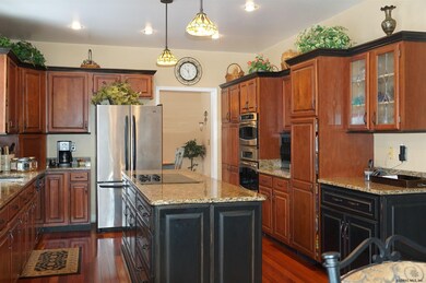 40 Scott Dr, Troy, NY 12180 - photo 6