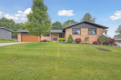 03-3801-Keeweenaw-Dr-NE-Grand-Rapids-MI-