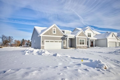 10137 Strawberry Ln, Zeeland, MI 49464 - photo 2