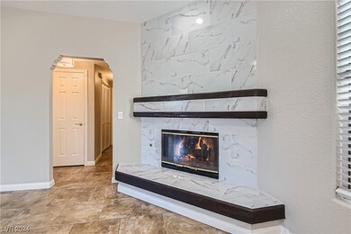 New fireplace & log set