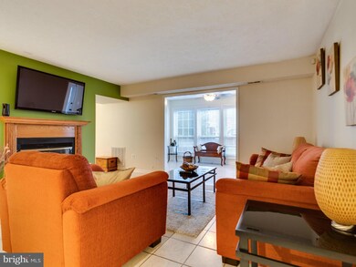 11969 Cardamom Dr unit 11969, Woodbridge, VA 22192 - photo 4