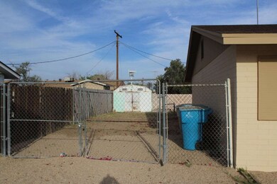 4047 N 80th Dr, Phoenix, AZ 85033 - photo 6