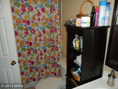 10815 Patuxent Ave, Glenn Dale, MD 20769 - photo 5