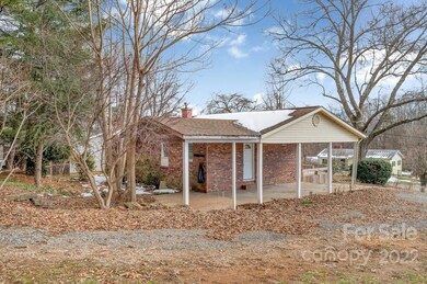 313 Oak Hill Rd, Candler, NC 28715 - photo 6