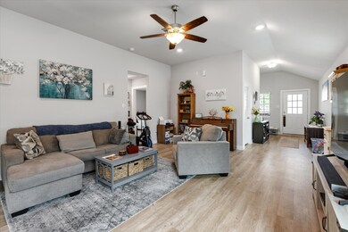 617 Emerald Blossom Ct, Magnolia, TX 77354 - photo 7