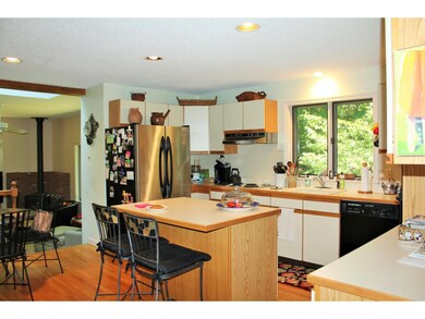 754 Hartford Ave, White River Junction, VT 05001 - photo 7