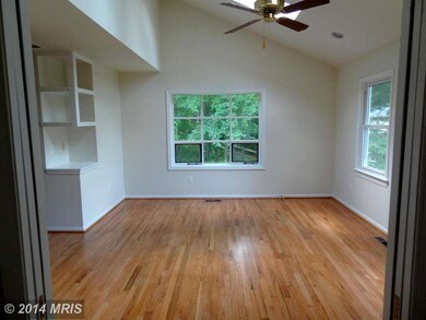 1808 Pepperridge Ln, Reston, VA 20191 - photo 4