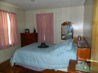 8 Leonard Ave, Troy, NY 12180 - photo 2