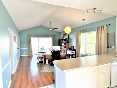 3973 Forsythia Ct unit 304, Myrtle Beach, SC 29588 - photo 3