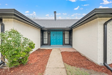 4809 Trailwood Dr, Grand Prairie, TX 75052 - photo 5