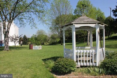 652 N Buckton Rd, Middletown, VA 22645 - photo 4