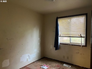 1082 SW 179th Ave, Beaverton, OR 97003 - photo 4