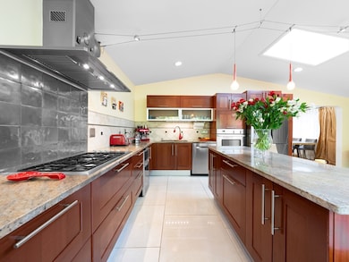 11 Mildred Rd, Newton Center, MA 02459 - photo 6