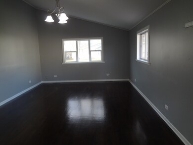 1441 Kings Rd, Carpentersville, IL 60110 - photo 6