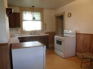 Kitchen. Large Kitchen (17x10)