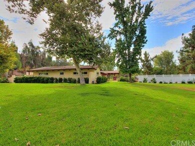 2.3 acres of flat usable land