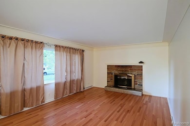 734 N Monroe St, Monroe, MI 48162 - photo 4