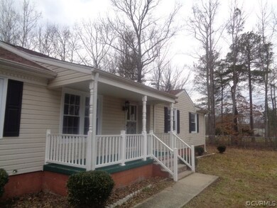 25054 Oxford Rd, Ruther Glen, VA 22546 - photo 4
