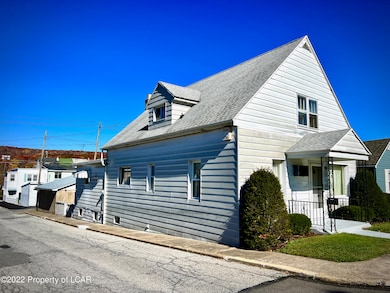 2139 Walnut St, Ashland, PA 17921 - photo 2