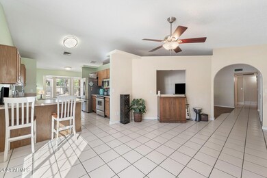 007__941 N Sericin Cir