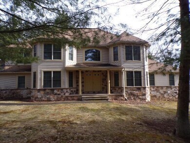 261 Whisperwood Ct, Saylorsburg, PA 18353 - photo 6