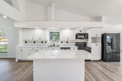 Gleaming kitchen with OPEN concept!