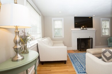 14 Blossom Ln, Weymouth, MA 02188 - photo 5