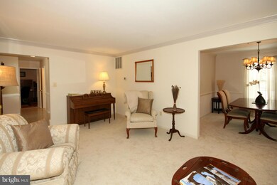 4502 Wakefield Chapel Rd, Annandale, VA 22003 - photo 4