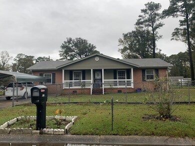 208 Pineview Rd, Jacksonville, NC 28546 - photo 2