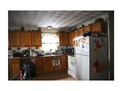 47 Hamilton St, Providence, RI 02907 - photo 2